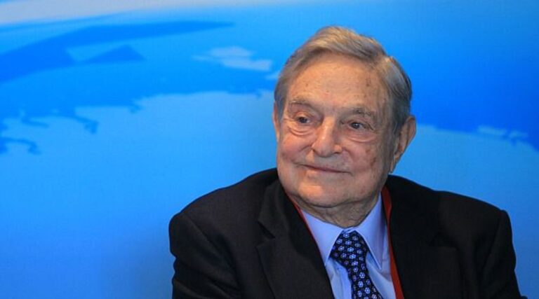 Breitbart affirme que "l'armée Soros" incite les criminels de l'Alabama à voter contre Roy Moore