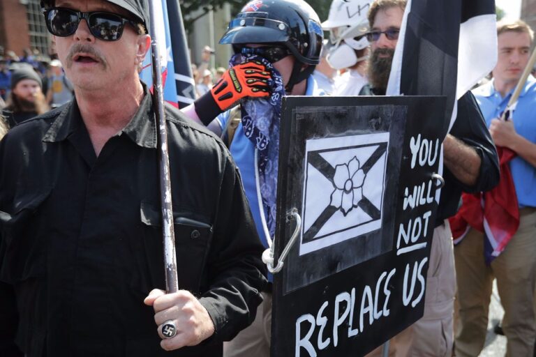 L'Associated Press met à jour la définition de "Alt-Right" pour inclure l'antisémitisme