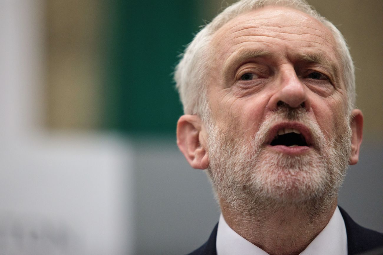 Pourquoi les néo-nazis américains aiment-ils Jeremy Corbyn ?  Il est "anti-juif"