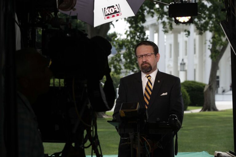 Sebastian Gorka apparaît comme le chien d'attaque préféré de Trump pour les nouvelles du câble