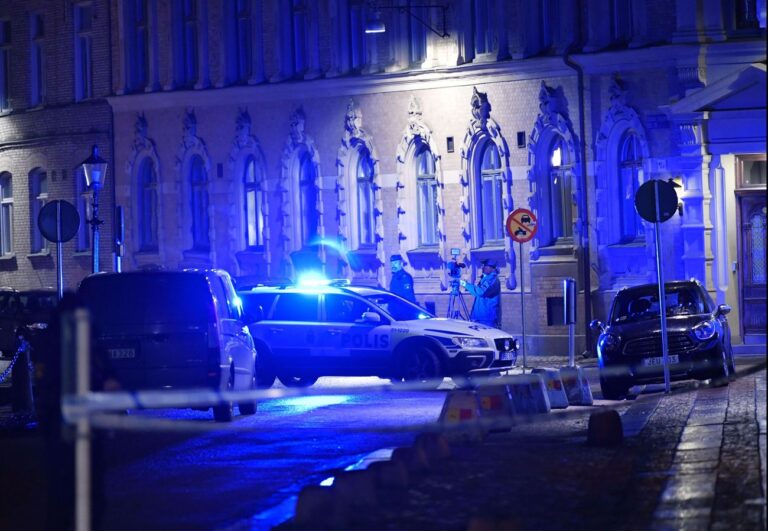 Trois personnes arrêtées pour avoir lancé un cocktail Molotov dans une synagogue suédoise