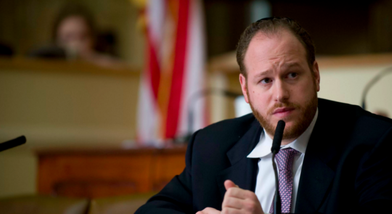Un conseiller municipal de New York crie à l'antisémitisme dans la lutte pour le logement abordable