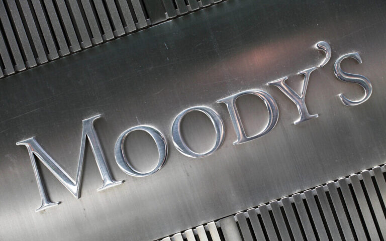 Moody's prévient qu'un remaniement judiciaire pourrait éroder les perspectives de crédit d'Israël