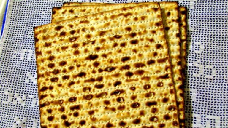 Comment les Juifs polonais ont utilisé la matzo pour contrecarrer l'antisémitisme