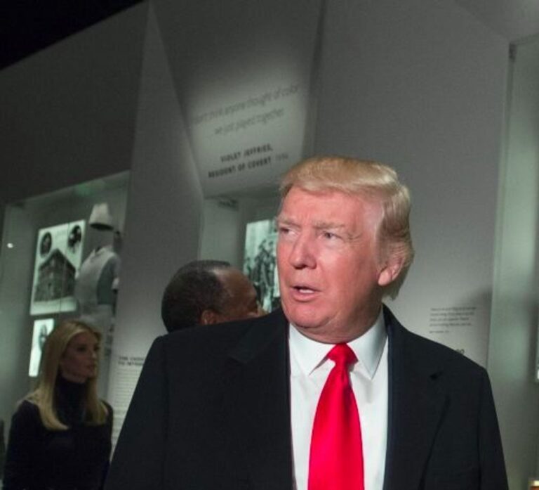 Des groupes juifs demandent à Trump d'agir pour faire correspondre les propos sur l'antisémitisme