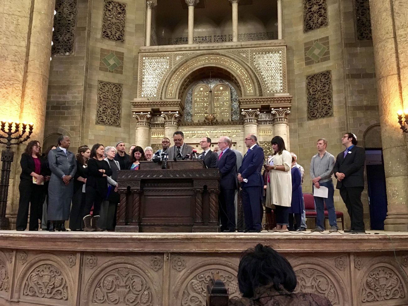 Jesse Jackson convoque juifs, musulmans et chrétiens pour qu'ils s'unissent