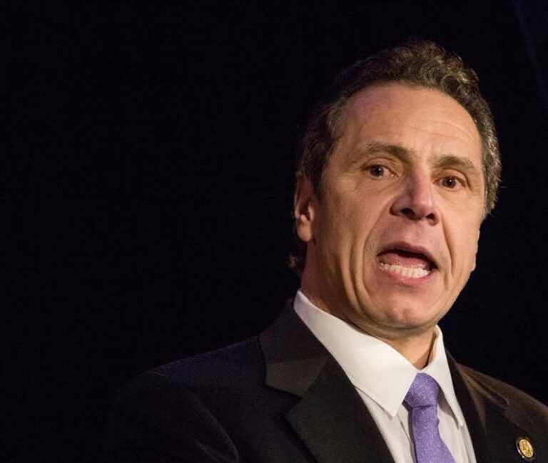 Le gouverneur de New York, Cuomo, annonce la répression des crimes haineux