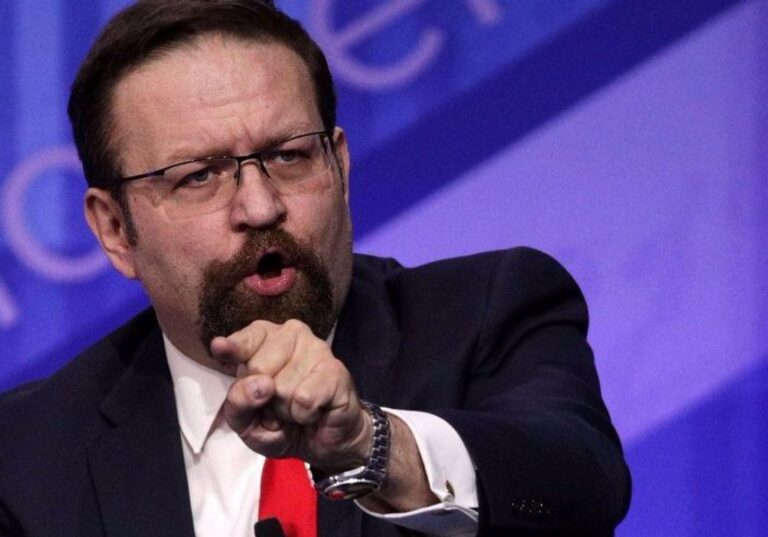 Le représentant Jerry Nadler "perturbé" par le reportage sur Sebastian Gorka