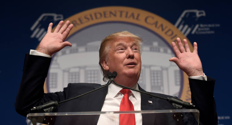 Trump condamne l'antisémitisme dans les termes les plus forts à ce jour
