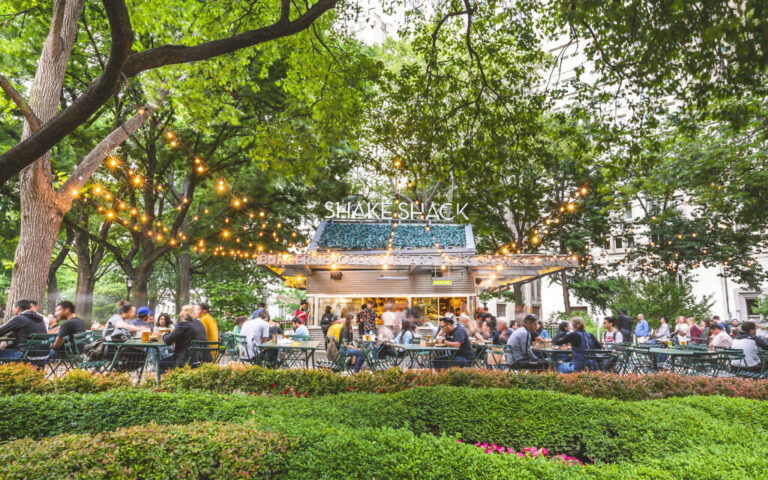 La chaîne de hamburgers américaine Shake Shack fera une incursion en Israël en 2024