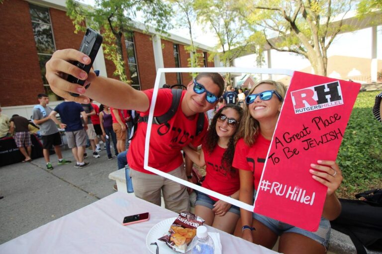 À quoi ressemble vraiment la vie juive à Rutgers