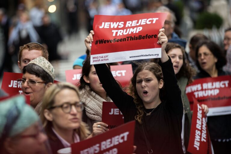 Donald Trump déteste les Juifs.  Il déteste aussi les femmes.  Et si vous êtes tous les deux ?