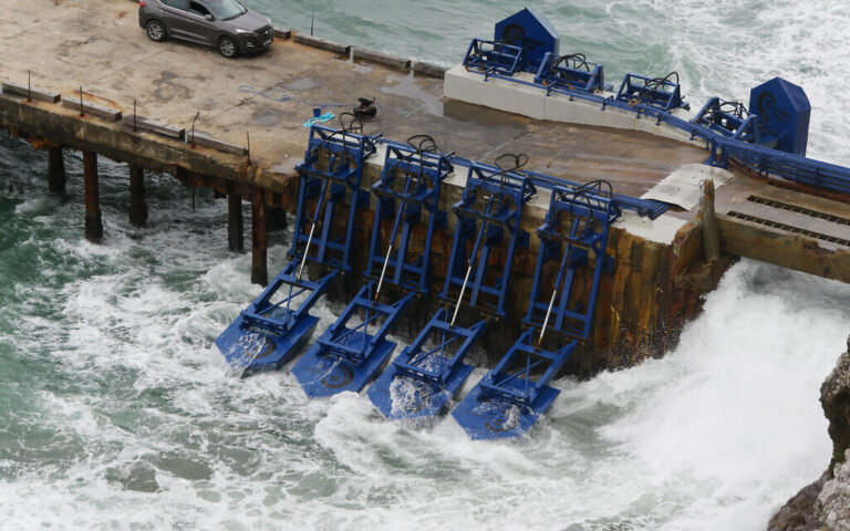 En premier lieu, Eco Wave fournira l'électricité générée par les vagues aux foyers israéliens