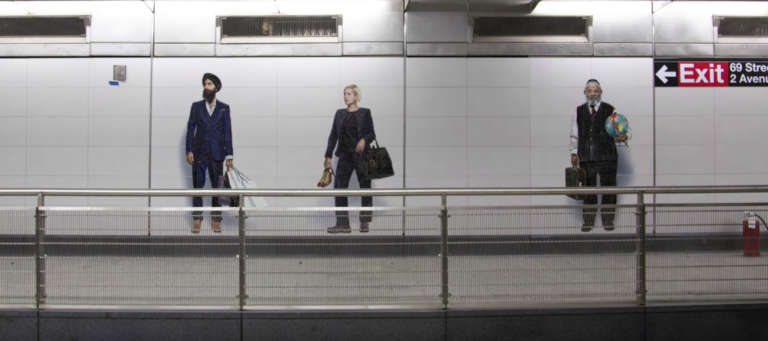 Est-ce que le métro de la Second Avenue dit quelque chose sur nous dans cette peinture murale ?