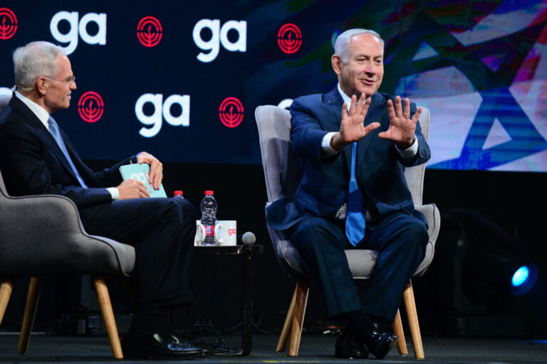 Netanyahu annule sa comparution à un événement juif américain à Tel Aviv quelques heures avant les manifestations prévues