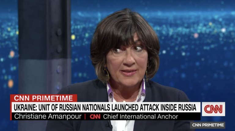 La présentatrice de CNN, Christiane Amanpour, s'excuse d'avoir déclaré que le meurtre d'Israéliens britanniques s'était produit lors d'une « fusillade »