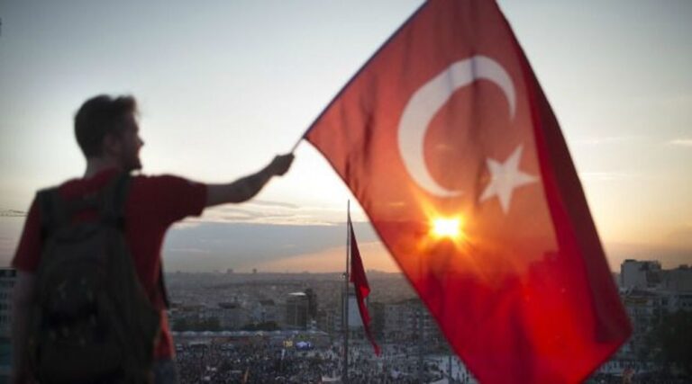 L'antisémitisme conduira-t-il les Juifs séfarades de Turquie vers l'Espagne ?