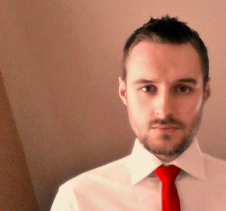 Le parti travailliste britannique suspend un chroniqueur pour antisémitisme