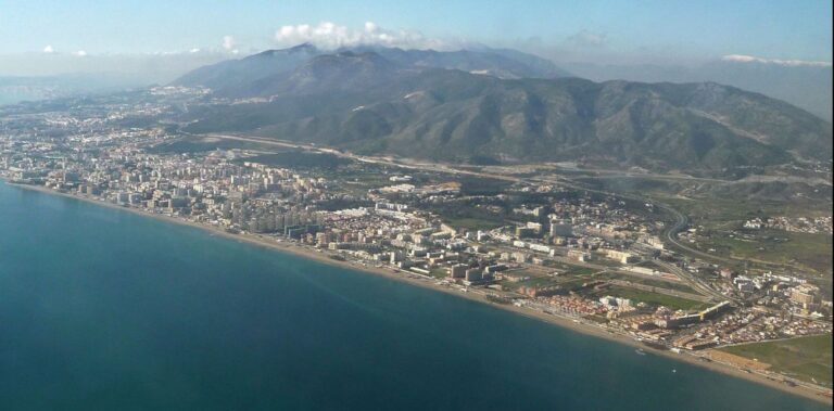 Plaque de rue espagnole honorant un juif vandalisé pour Hanoucca