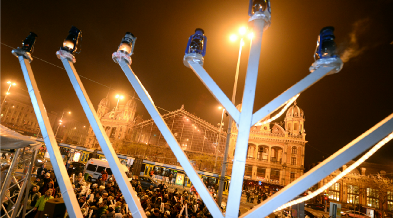 Des dirigeants juifs rencontrent le gouvernement hongrois après presque un an de silence