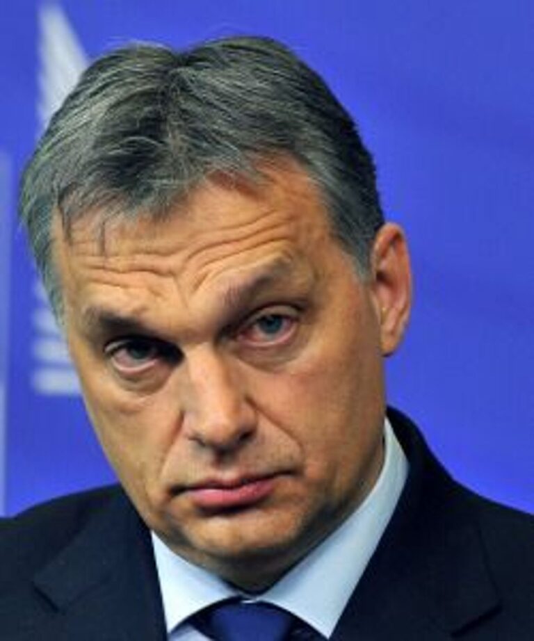 Hungary Journalist Returns Prize, Lashes at Israel