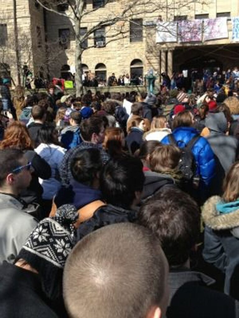 Les étudiants d'Oberlin ont demandé une "réaction" aux actes antisémites