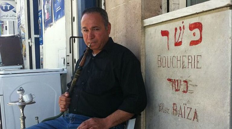 Les juifs tunisiens voient le danger croissant au milieu des attentats