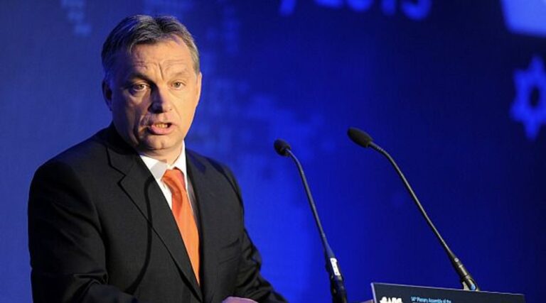 L'étoile montante juive hongroise abandonnée en tant que leader