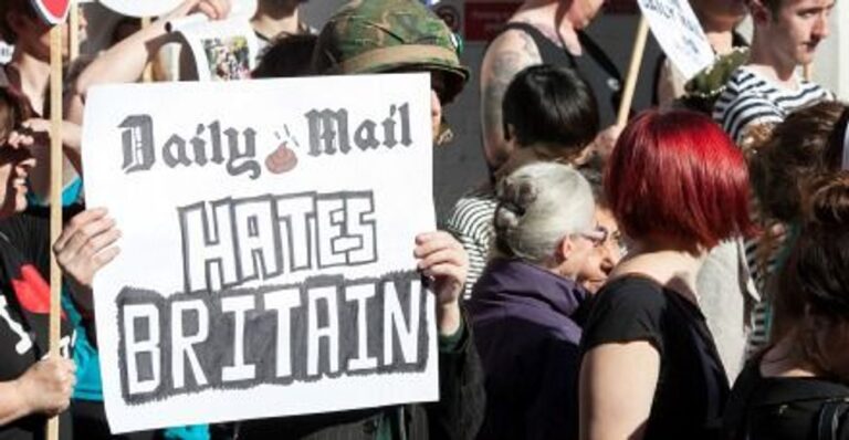 Ralph Miliband Smear fait allusion à un motif plus sombre