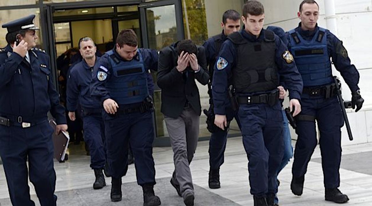 Six législateurs du parti grec néo-nazi Golden Dawn arrêtés