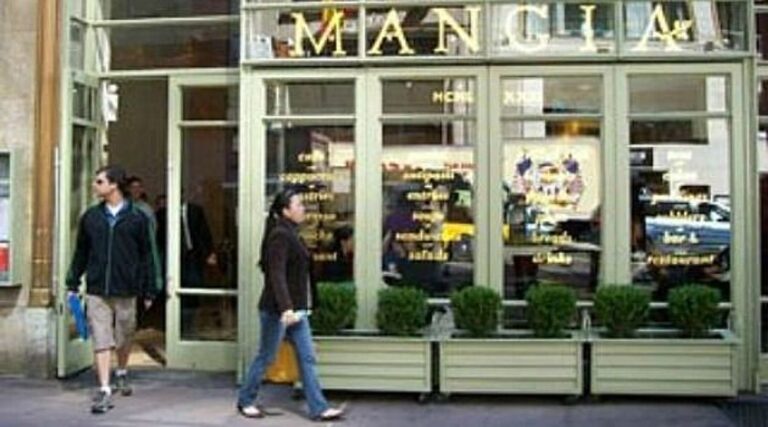 Un livreur juif de New York gagne 900 000 $ en procès pour abus antisémite