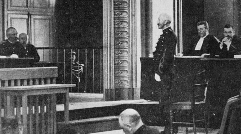 Une lettre manuscrite d'Alfred Dreyfus adjugée 500 000 $ aux enchères