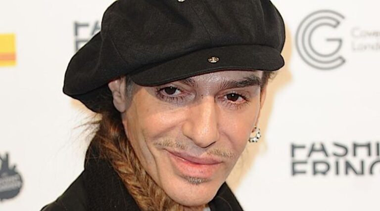 John Galliano remporte une audience dans un procès de 18 millions de dollars pour avoir tiré sur l'antisémitisme