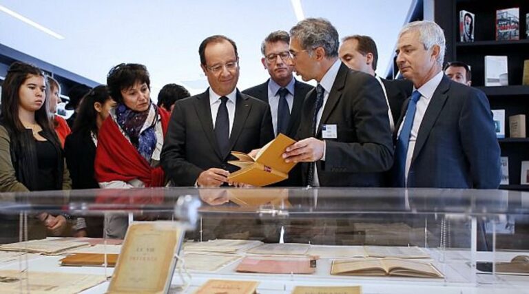 La France affronte les péchés du passé et du présent