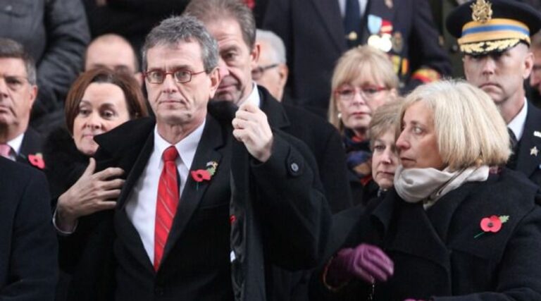 La Maison Blanche attire le feu pour les discours