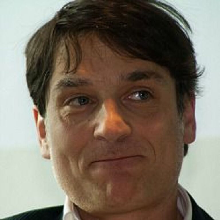 Un dirigeant juif défend un écrivain dans le Top 10 des « antisémites »