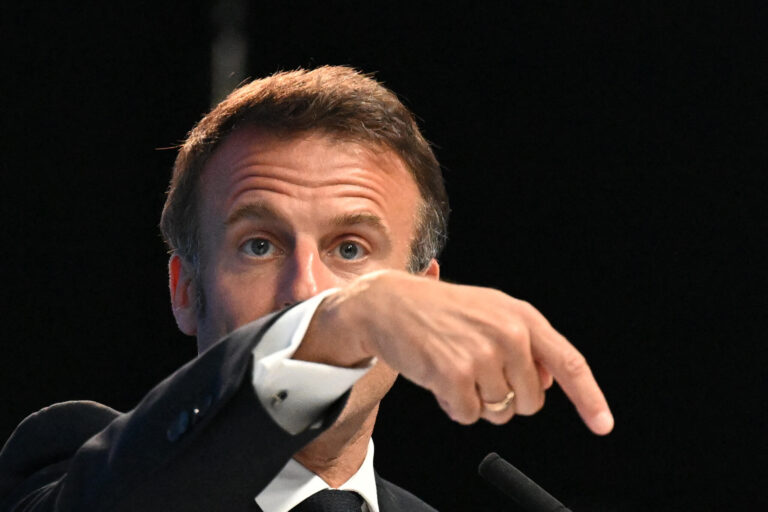 Faisant écho au langage des antisémites, Emmanuel Macron a commencé à adopter le mot D