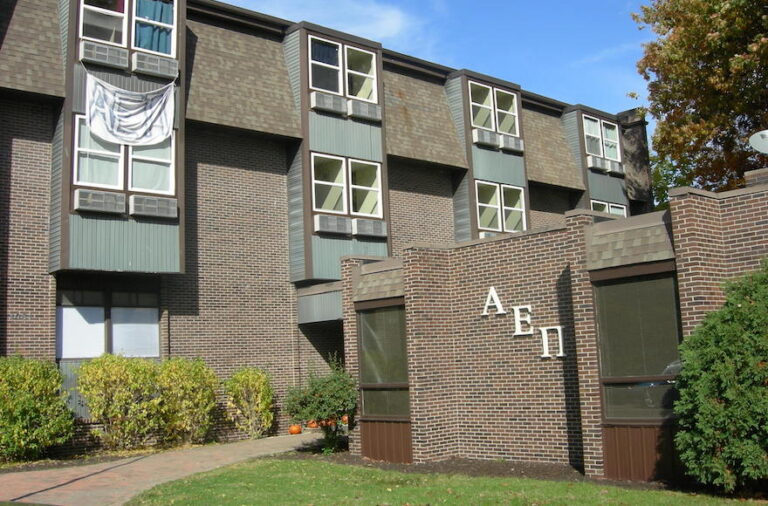 L'ADL s'associe à la fraternité juive AEPi pour lutter contre l'antisémitisme sur les campus universitaires
