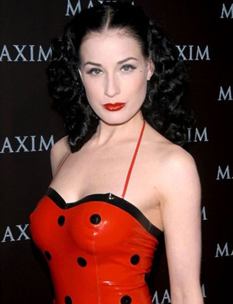 La danseuse burlesque Dita Von Teese est la dernière victime d'antisémitisme