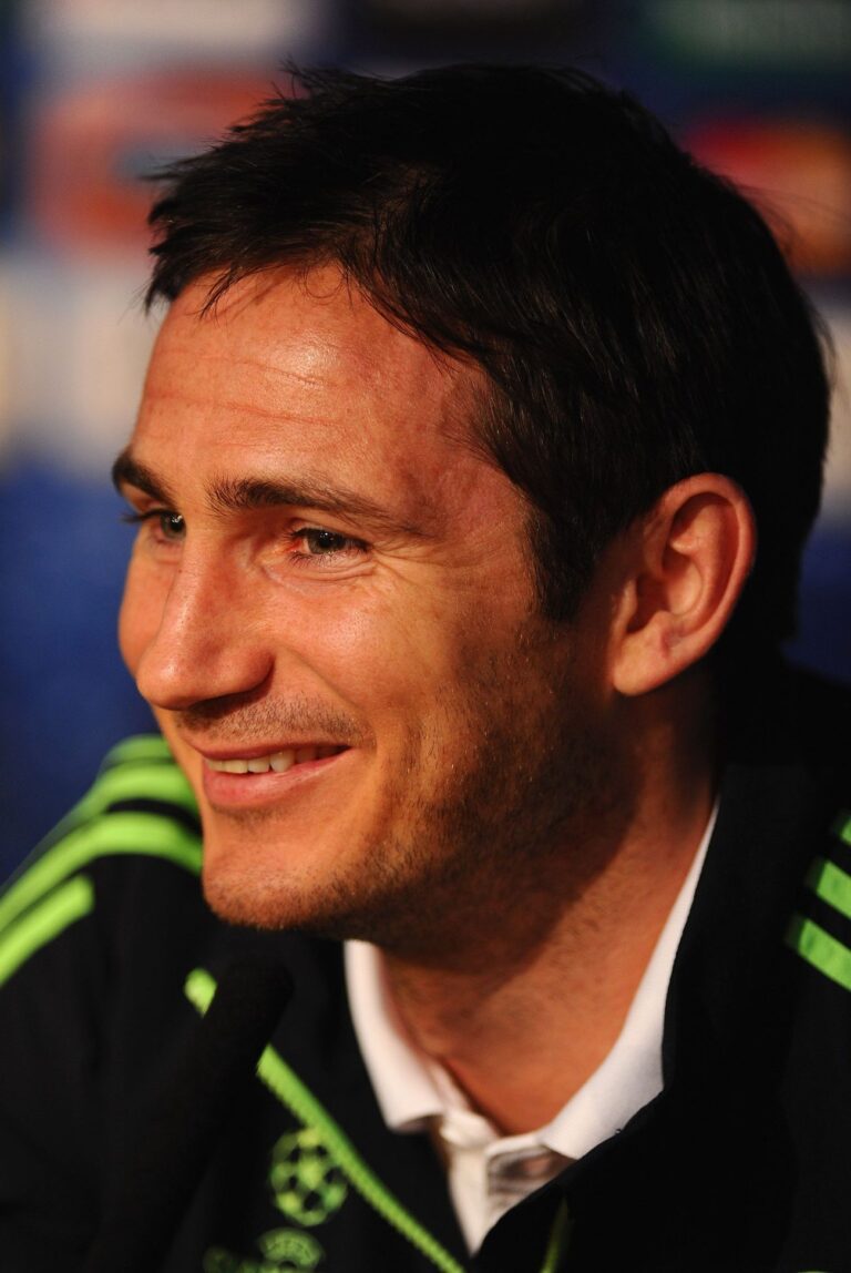 Les stars du football anglais s'expriment contre Y-Word