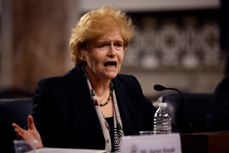 Lipstadt tente d'éviter les critiques sur le prochain plan national de lutte contre l'antisémitisme