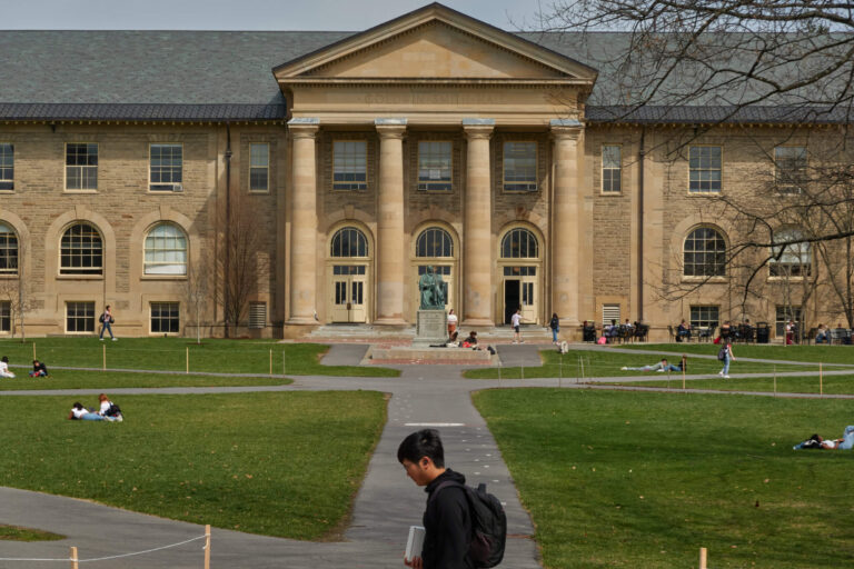 Pourquoi le nom de « l’antisémite le plus vicieux du monde anglophone » est-il toujours aussi présent à Cornell ?