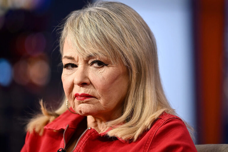Roseanne Barr, dans une étrange tirade, dit que "personne n'est mort pendant l'Holocauste" mais "ils auraient dû"