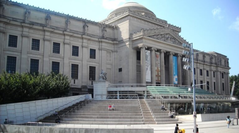 The Brooklyn Museum (Wikimedia Commons)