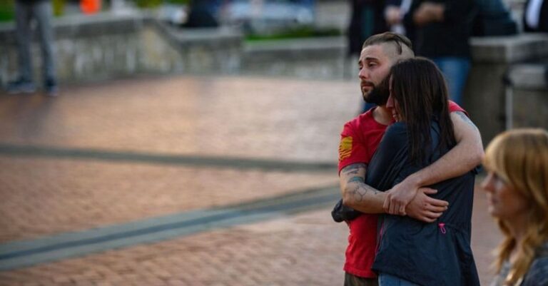 Après le massacre de Tree of Life, l'histoire inspirante d'une communauté qui se rassemble