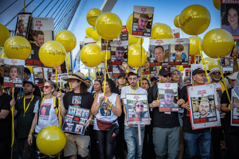 Un accord pour libérer des dizaines d’otages semble proche, disent les États-Unis, Israël et le Qatar