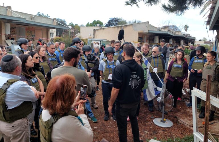 Des dizaines de professeurs de Penn ont passé la semaine en Israël, suite à la démission du président de leur université pour antisémitisme