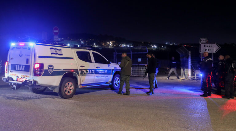 Israël ouvre une enquête après la mort d'un enfant palestinien en réponse à une attaque à la voiture bélier