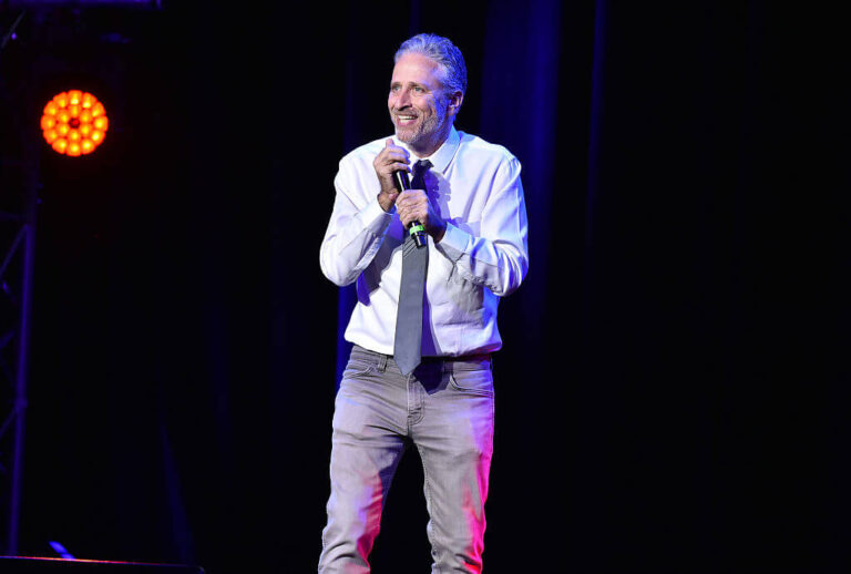 Cinq choses à savoir sur la mère juive de Jon Stewart