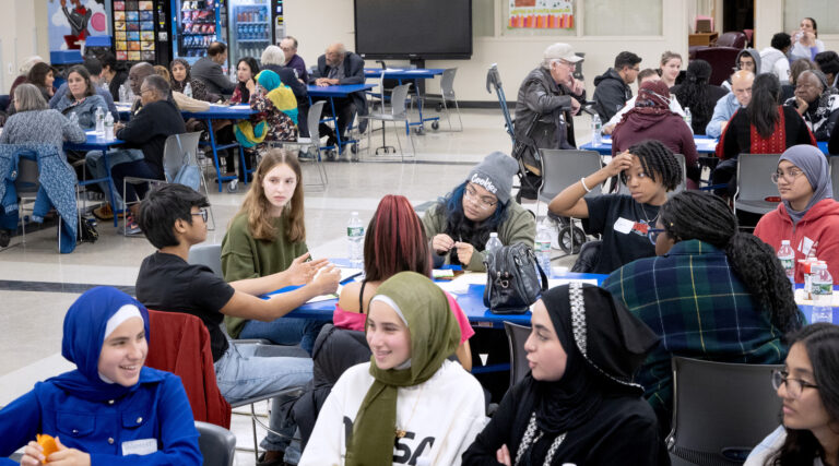 Le gouvernement fédéral va enquêter sur le district scolaire de Teaneck, dans le New Jersey, où les étudiants ont organisé un débrayage pro-palestinien